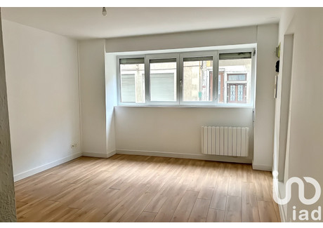 Mieszkanie na sprzedaż - Chalamont, Francja, 28 m², 60 143 USD (245 986 PLN), NET-100817581