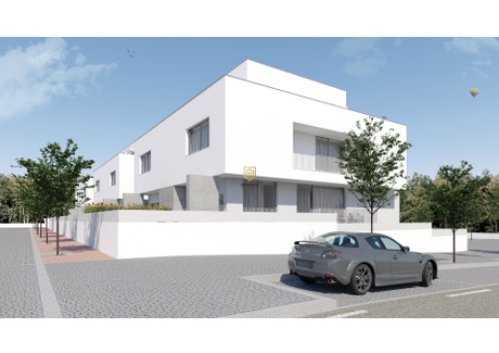 Komercyjne na sprzedaż - Porto, Maia, Castêlo da Maia, Portugal Maia, Portugalia, 328 m², 507 537 USD (2 075 827 PLN), NET-88955028