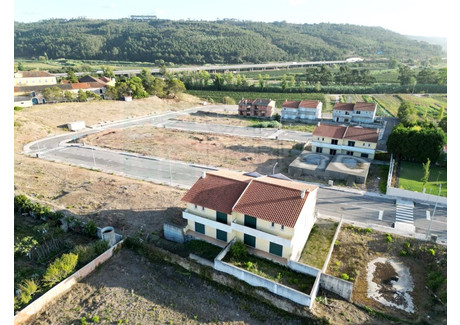 Dom na sprzedaż - Valado Dos Frades, Portugalia, 224 m², 106 080 USD (433 867 PLN), NET-91825735