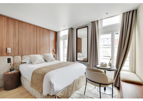 Mieszkanie do wynajęcia - rue Saint Dominique Paris, Francja, 16 m², 1812 USD (7410 PLN), NET-100246780