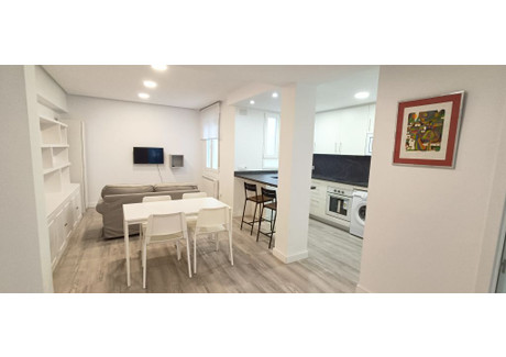 Mieszkanie do wynajęcia - Calle de Evaristo San Miguel Madrid, Hiszpania, 80 m², 2470 USD (10 102 PLN), NET-101841556