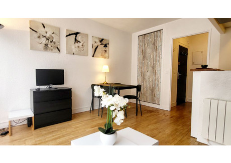 Mieszkanie do wynajęcia - Rue Lamarck Paris, Francja, 25 m², 1727 USD (7062 PLN), NET-95683208