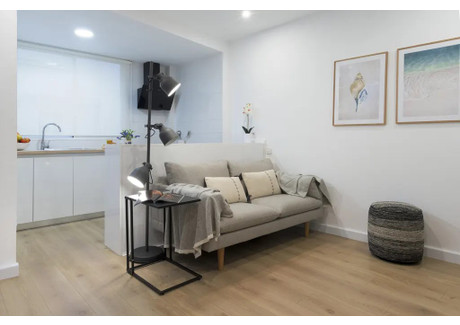 Mieszkanie do wynajęcia - Carrer de Santa Irene Valencia, Hiszpania, 65 m², 1439 USD (5899 PLN), NET-95765427