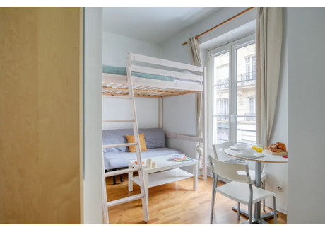 Mieszkanie do wynajęcia - Rue Truffaut Paris, Francja, 18 m², 1638 USD (6797 PLN), NET-99843407