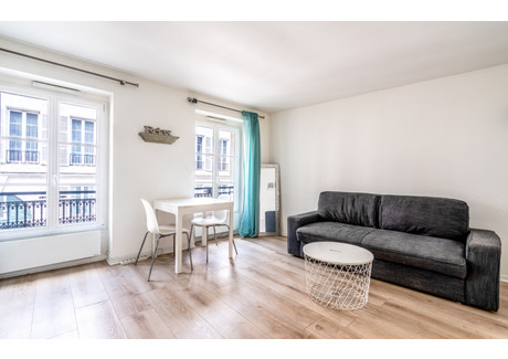 Mieszkanie do wynajęcia - Rue de Grenelle Paris, Francja, 25 m², 2794 USD (10 728 PLN), NET-99870125