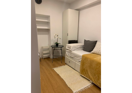 Mieszkanie do wynajęcia - Calle de Coslada Madrid, Hiszpania, 30 m², 1523 USD (5849 PLN), NET-90902695