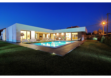 Dom na sprzedaż - Seixal, Portugalia, 224 m², 1 067 125 USD (4 204 472 PLN), NET-93243604