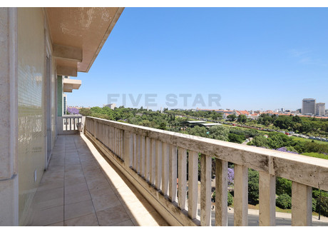 Mieszkanie na sprzedaż - Lisboa, Santo António, Portugal Lisboa, Portugalia, 287 m², 3 094 946 USD (12 132 190 PLN), NET-99373438