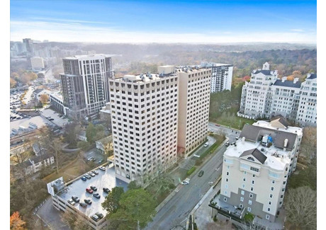 Mieszkanie na sprzedaż - 2479 Peachtree Road NE Atlanta, Usa, 77,76 m², 205 000 USD (834 350 PLN), NET-103044361