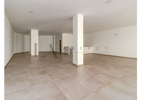 Lokal handlowy na sprzedaż - Carnaxide E Queijas, Portugalia, 299 m², 552 331 USD (2 176 184 PLN), NET-91738050