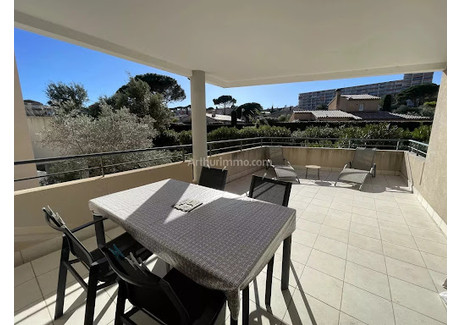 Mieszkanie na sprzedaż - Sainte-Maxime, Francja, 66 m², 480 713 USD (1 850 746 PLN), NET-97982767