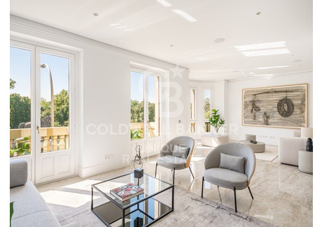 Dom na sprzedaż - Madrid, Madrid, Barrio de Salamanca, Recoletos Madrid, Madrid, Barrio Madrid, Hiszpania, 241,92 m², 4 047 569 USD (16 595 033 PLN), NET-100838784