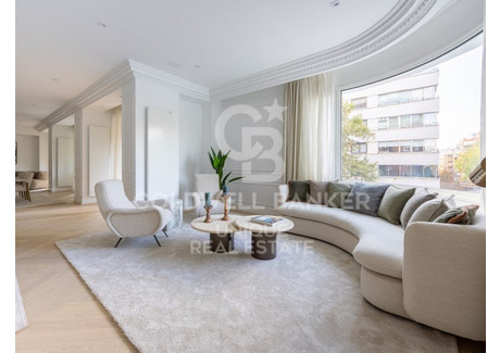 Dom na sprzedaż - Madrid, Madrid, Barrio de Salamanca, Castellana Madrid, Madrid, Barrio Madrid, Hiszpania, 461,91 m², 7 351 397 USD (29 920 185 PLN), NET-98117448