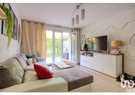 Mieszkanie na sprzedaż - Vaureal, Francja, 41 m², 192 024 USD (756 574 PLN), NET-96739242