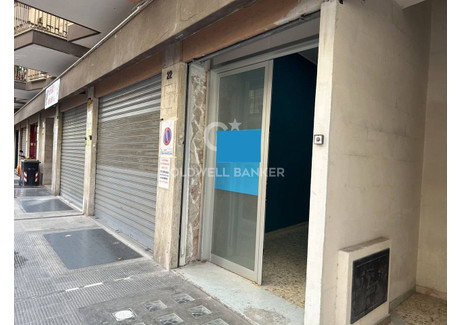 Komercyjne na sprzedaż - Via Ferdinando Chieffi, Barletta, Włochy, 90 m², 91 805 USD (373 647 PLN), NET-92483684