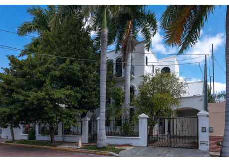 Dom na sprzedaż - Cayó Centro 90, 77505 Cancún, Q.R., Mexico Cancún, Meksyk, 572 m², 490 763 USD (1 972 866 PLN), NET-93455076