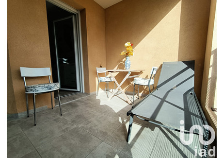 Mieszkanie na sprzedaż - Carpentras, Francja, 64 m², 202 596 USD (830 642 PLN), NET-100921681