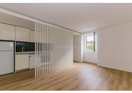 Mieszkanie na sprzedaż - Alcântara, Portugalia, 42 m², 238 908 USD (936 520 PLN), NET-101328010