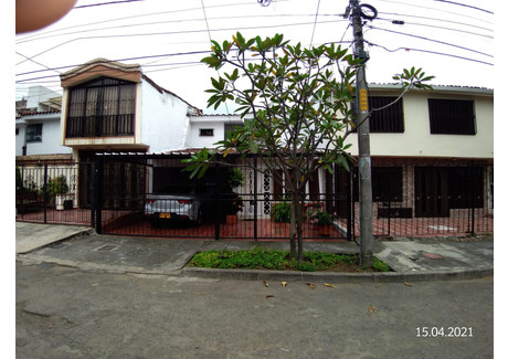 Dom na sprzedaż - Av. 3 Nte. & Cl. 52 Nte., Cali, Valle del Cauca, Colombia Cali, Kolumbia, 300 m², 114 662 USD (470 115 PLN), NET-96665435