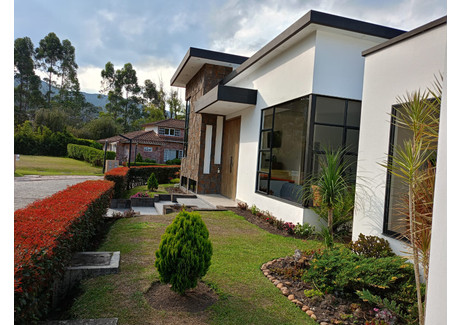 Dom na sprzedaż - Cl. 29 #18119, Retiro, Antioquia, Colombia El Retiro, Kolumbia, 350 m², 521 176 USD (2 162 882 PLN), NET-102347709