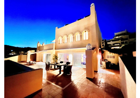 Mieszkanie na sprzedaż - Marbella, Hiszpania, 380 m², 963 743 USD (3 883 886 PLN), NET-97720142