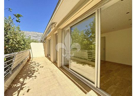 Mieszkanie na sprzedaż - Cannes, Francja, 65,02 m², 590 647 USD (2 285 802 PLN), NET-100476704