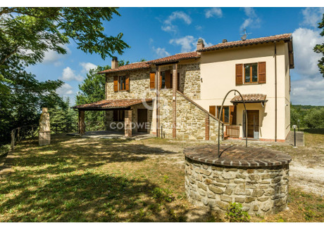 Dom na sprzedaż - Loc. Pisciano,snc Gubbio, Włochy, 300 m², 354 393 USD (1 364 415 PLN), NET-94884043