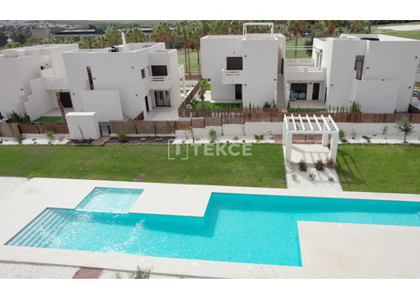 Mieszkanie na sprzedaż - Algorfa, Castillo de Montemar Alicante, Hiszpania, 70 m², 256 859 USD (1 006 886 PLN), NET-94745265