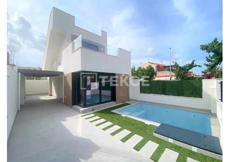 Dom na sprzedaż - Los Alcázares, Los Alcázares Centro Murcia, Hiszpania, 137 m², 620 858 USD (2 384 094 PLN), NET-99737261