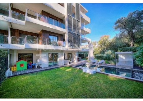 Mieszkanie na sprzedaż - Juan-les-Pins Juan-Les-Pins, Francja, 100 m², 2 327 805 USD (9 357 775 PLN), NET-95826359