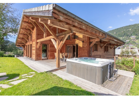 Dom na sprzedaż - Morzine, Francja, 240 m², 3 293 771 USD (12 878 645 PLN), NET-101025531