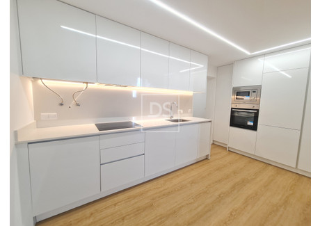 Dom na sprzedaż - Aver-O-Mar, Amorim E Terroso, Portugalia, 70,7 m², 476 879 USD (1 955 205 PLN), NET-100261463