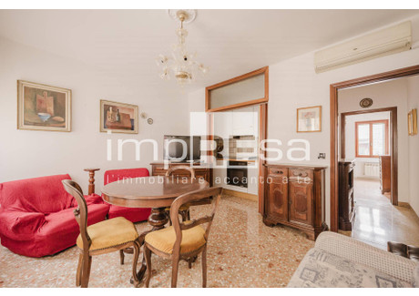 Mieszkanie na sprzedaż - Castello Venezia, Włochy, 71 m², 295 441 USD (1 208 355 PLN), NET-101778274