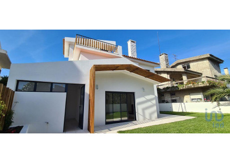 Dom na sprzedaż - Queijas, Portugalia, 202 m², 1 040 521 USD (4 099 654 PLN), NET-96757321