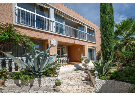 Dom na sprzedaż - Cannes, Francja, 180,41 m², 899 169 USD (3 677 601 PLN), NET-102107370