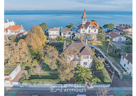 Dom na sprzedaż - Arcachon, Francja, 242,83 m², 2 381 477 USD (9 692 610 PLN), NET-102651117