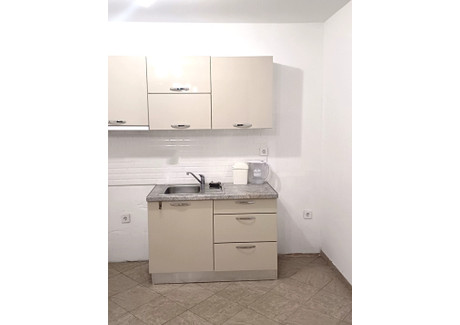 Mieszkanie do wynajęcia - Център/Centar Пловдив/plovdiv, Bułgaria, 55 m², 323 USD (1273 PLN), NET-97372061