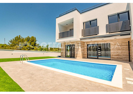 Dom na sprzedaż - Vodice Chorwacja, 126 m², 642 552 USD (2 518 804 PLN), NET-97788010