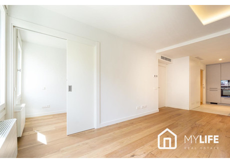 Mieszkanie na sprzedaż - Barcelona, Hiszpania, 98 m², 746 375 USD (2 940 719 PLN), NET-96462451