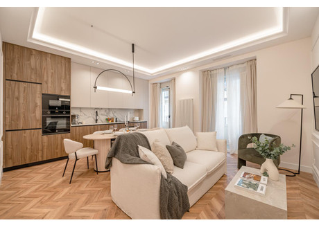 Mieszkanie na sprzedaż - Calle de Hartzenbusch Madrid, Hiszpania, 94 m², 911 996 USD (3 675 345 PLN), NET-97718080