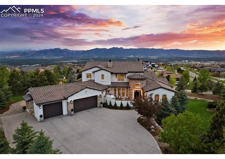 Dom na sprzedaż - 1545 Vine Cliff Heights Colorado Springs, Usa, 609,44 m², 3 175 000 USD (12 795 250 PLN), NET-98410050