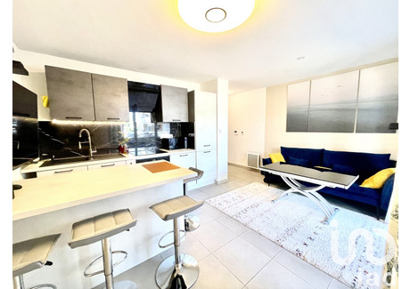 Mieszkanie na sprzedaż - Marseille, Francja, 40 m², 139 220 USD (570 800 PLN), NET-100269455