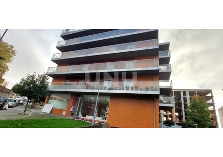 Mieszkanie na sprzedaż - R. Mouzinho de Albuquerque Vila Nova De Gaia, Portugalia, 209 m², 514 481 USD (2 093 937 PLN), NET-98309291