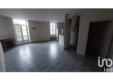 Mieszkanie do wynajęcia - Nimes, Francja, 66 m², 833 USD (3191 PLN), NET-100527582