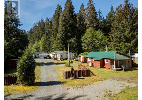 Dom na sprzedaż - 7321 Pacheena Road Port Renfrew, Kanada, 332 m², 664 867 USD (2 606 279 PLN), NET-100910209