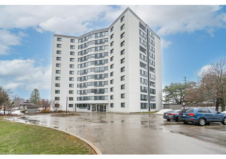 Dom na sprzedaż - 250 Glenridge Drive Waterloo, Kanada, 161 m², 492 762 USD (2 005 542 PLN), NET-102031582