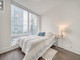 Mieszkanie na sprzedaż - 10 York Street Toronto (Waterfront Communities), Kanada, 74 m², 725 516 USD (2 952 849 PLN), NET-101452877