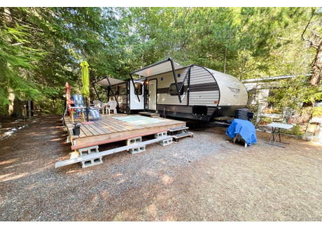 Dom na sprzedaż - 2650 Turnbull Rd Qualicum Beach, Kanada, 23 m², 123 476 USD (502 548 PLN), NET-100153042