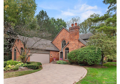 Dom na sprzedaż - 170 KIRKWOOD Court Bloomfield Hills, Usa, 319 m², 935 000 USD (3 805 450 PLN), NET-101648067