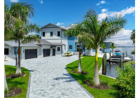 Dom na sprzedaż - 15300 Allen Way Fort Myers, Usa, 466 m², 8 995 000 USD (36 609 650 PLN), NET-100467456